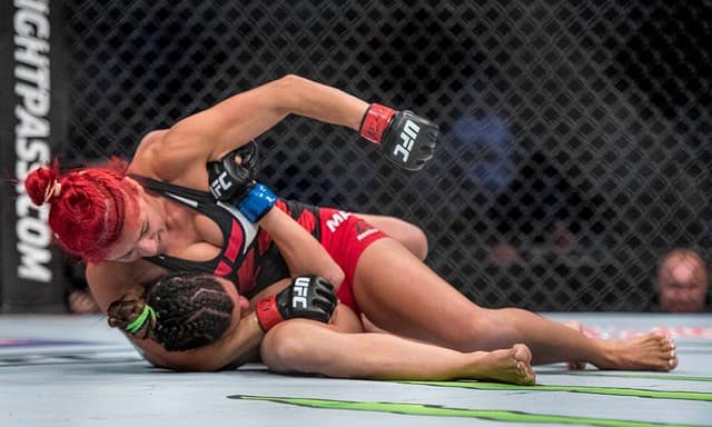استیبلکوین دلار وورلد لبرتی فینانشل در جایزه مسابقات UFC مورد استفاده قرار گرفت