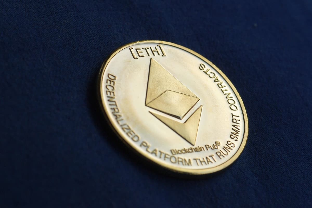 اصلاحیههای ETF مورگان ستینی و تمرکز بر کارزار هزینههای اتریوم و سولانا