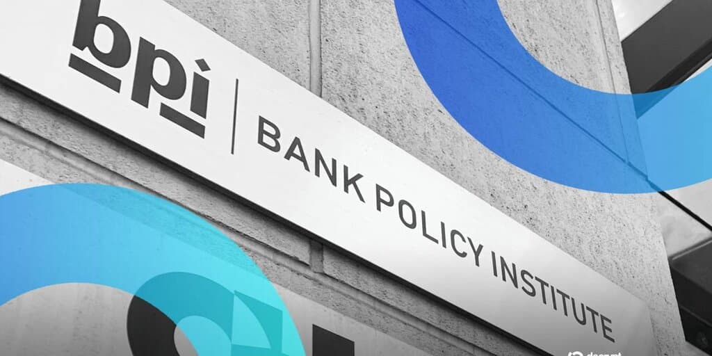 بانکها بر نیازمندیهای قوانین استیبلکوینها در بازارهای ثانویه تأکید میکنند